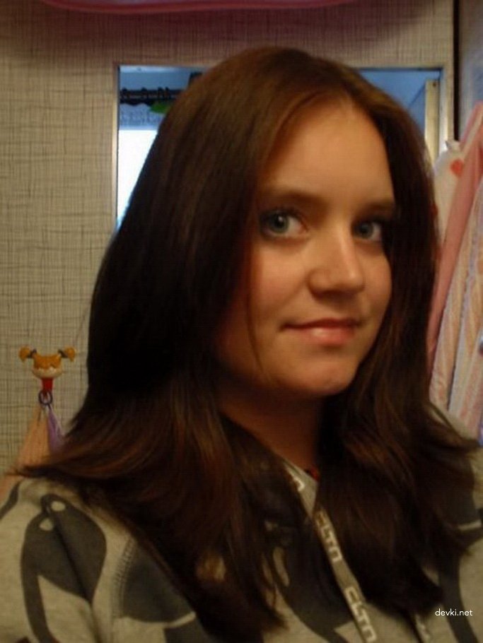 Explicit Graduation Amateur Porn Photos - Sexy Schoolgirl Gets Naughty