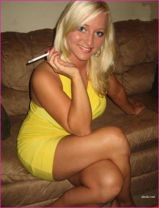 Smoking Hot Amateur Sucks Cock - Explicit Blowjob Porn Photo