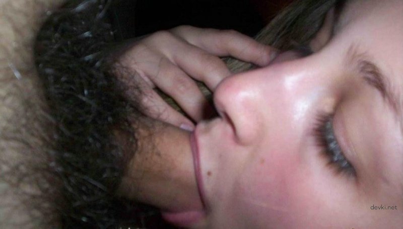 Hot Amateur Cumshot on Girlfriend's Pussy - Explicit Homemade Porn