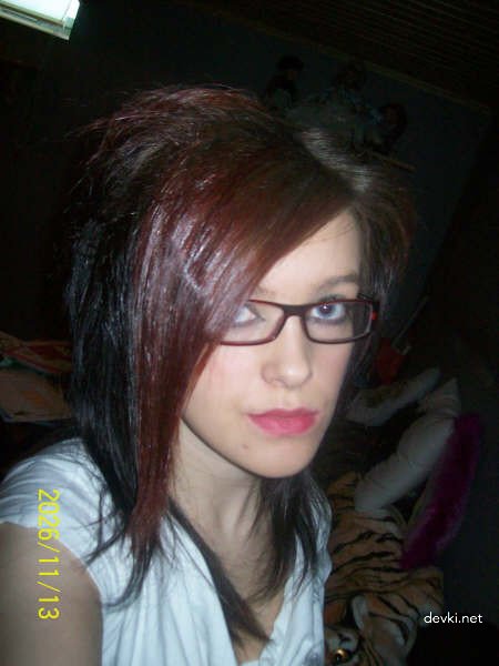 Hot College Student Poses Nude - Amateur Porn Pics