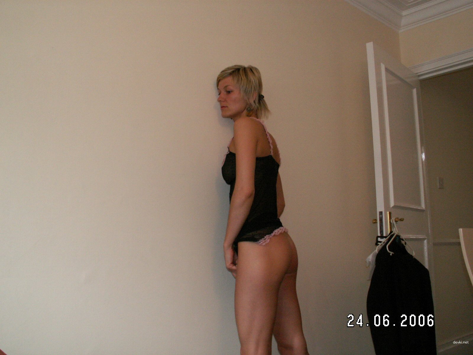 Hot Blonde Bounces on Cock: Amateur Porn Pic