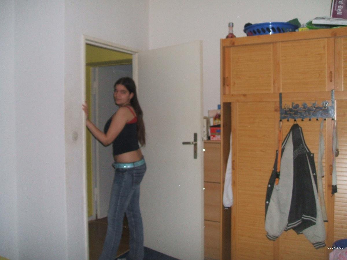 Naughty Girl Masturbates Pussy: Explicit Amateur Porn Photo