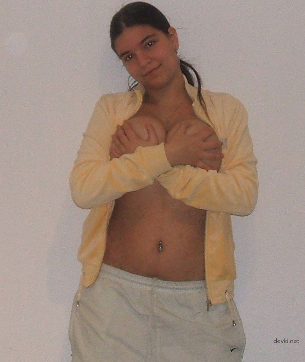 Naughty Girl Masturbates Pussy: Explicit Amateur Porn Photo