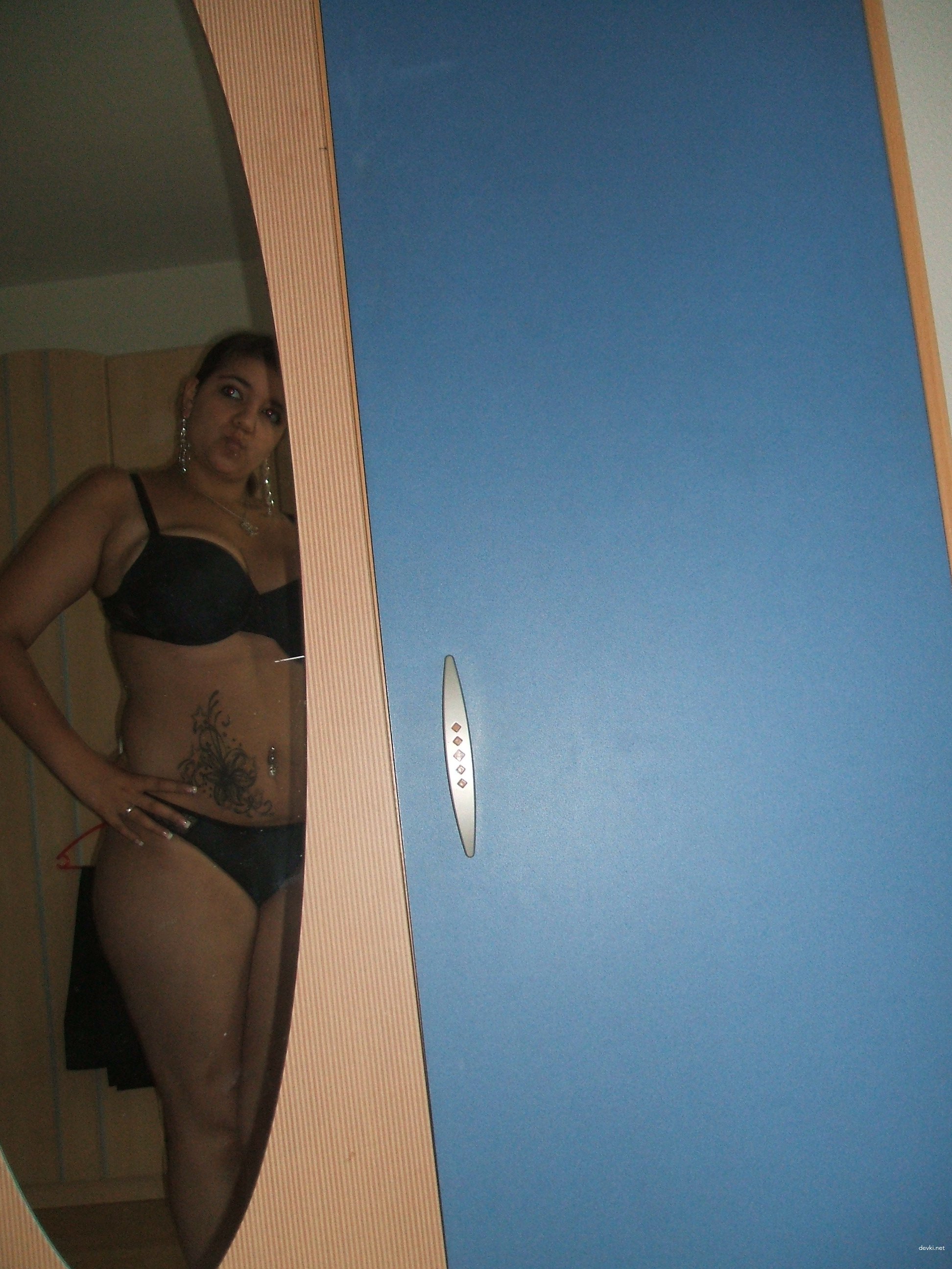 Naughty Girl Masturbates Pussy: Explicit Amateur Porn Photo