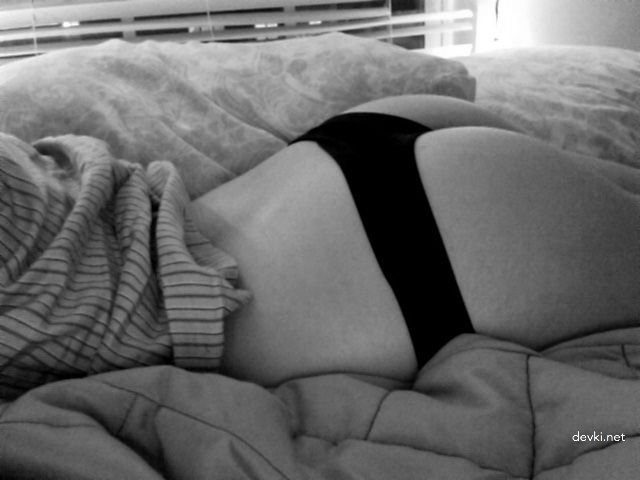 Amateur Pussy Exposed: Explicit Porn Photos