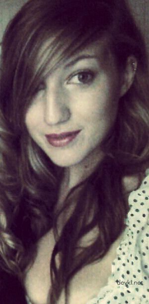 Amateur Pussy Exposed: Explicit Porn Photos