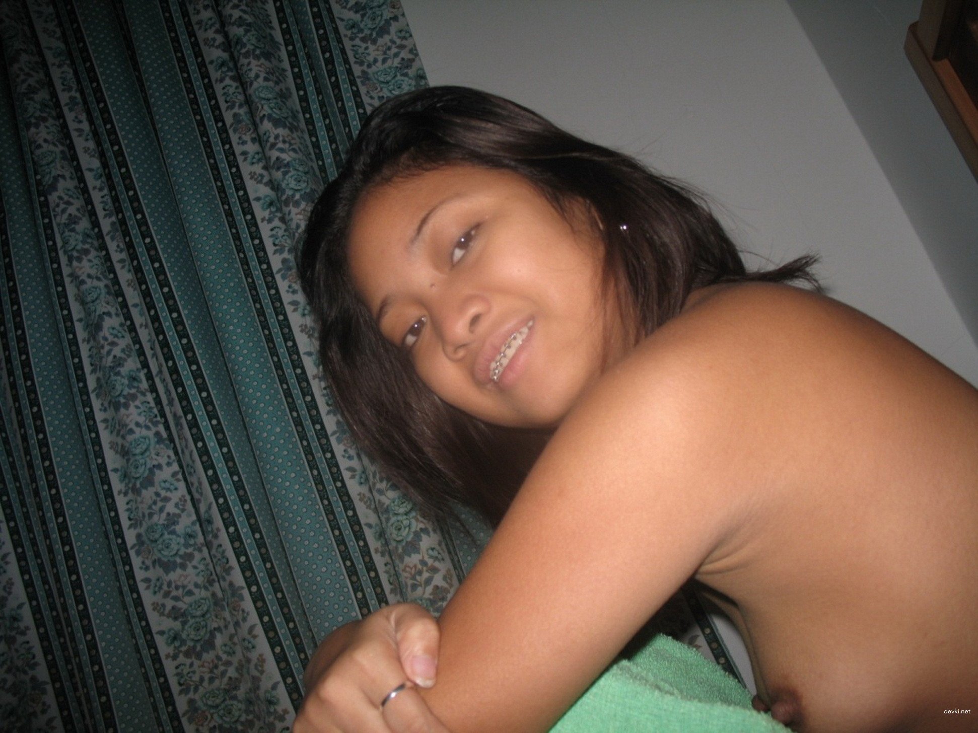 Thai Amateur Porn Photos: Uncensored XXX Pictures for Your Pleasure