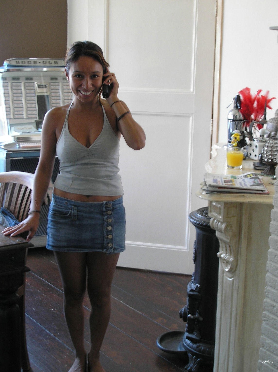 Latina Fucks Herself: Amateur Porn Self-pleasure Photo Shoot