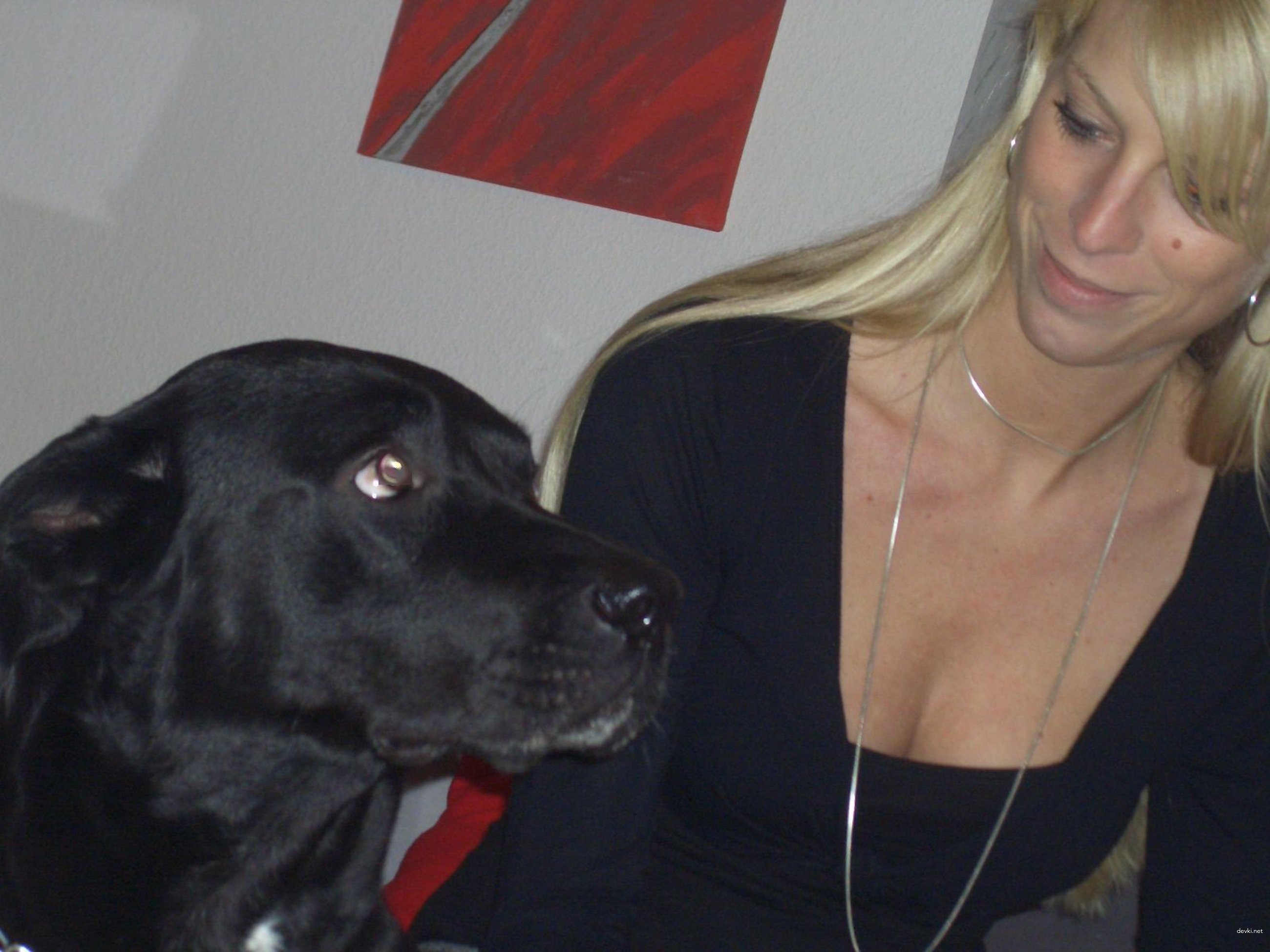 Amateur Babe Deepthroats Big Cock in Explicit Blowjob Scene