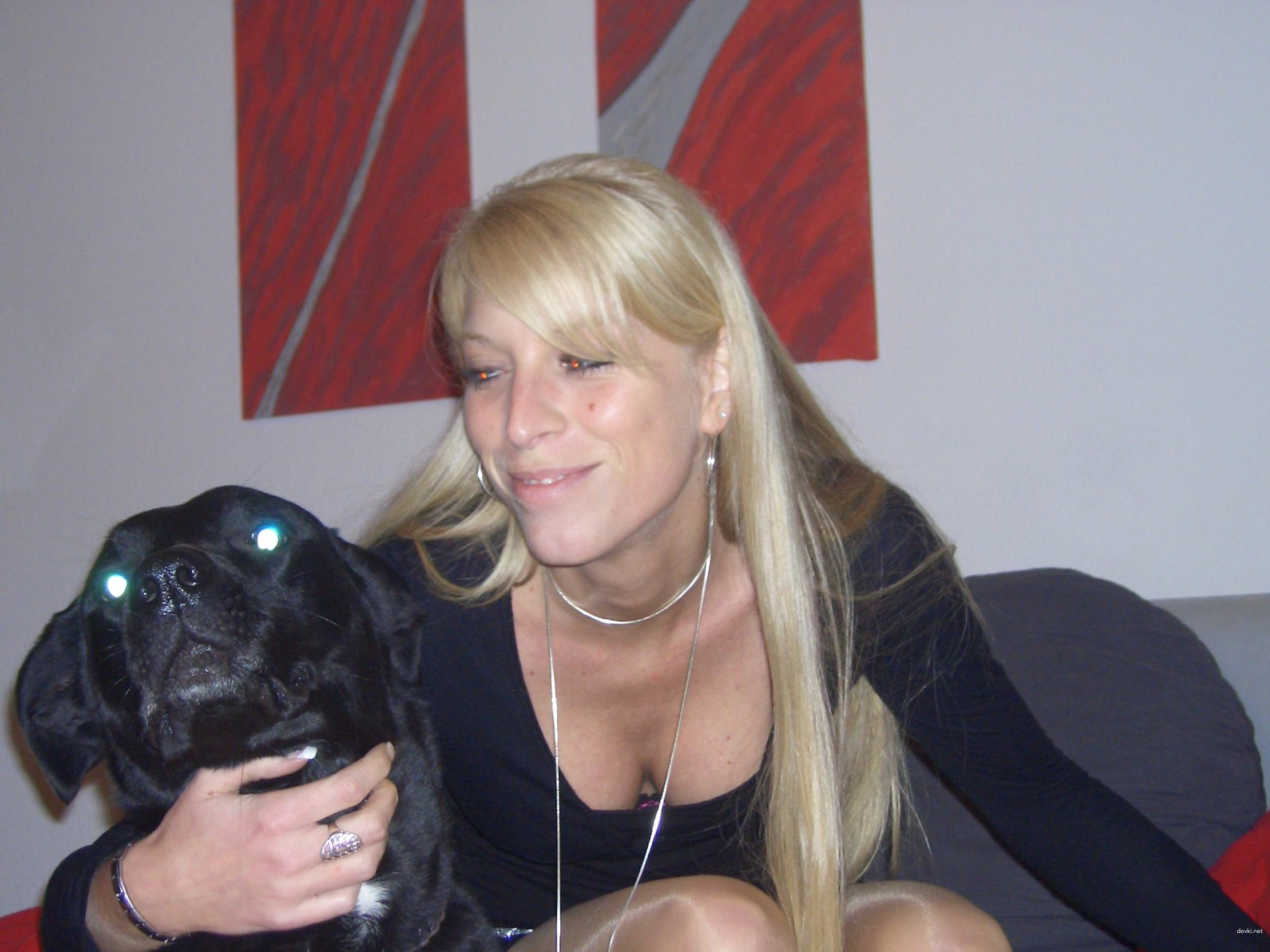 Amateur Babe Deepthroats Big Cock in Explicit Blowjob Scene