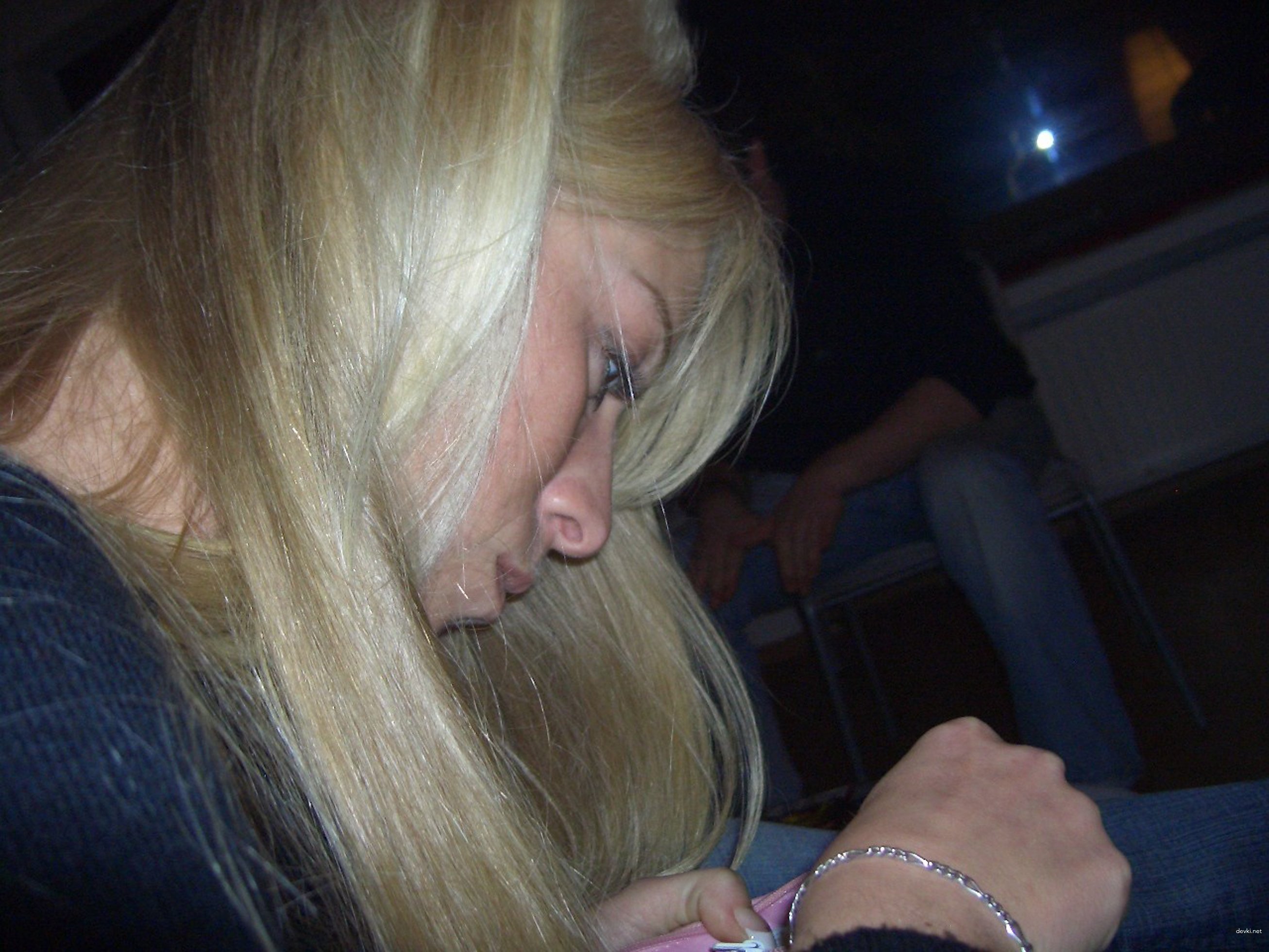 Amateur Babe Deepthroats Big Cock in Explicit Blowjob Scene