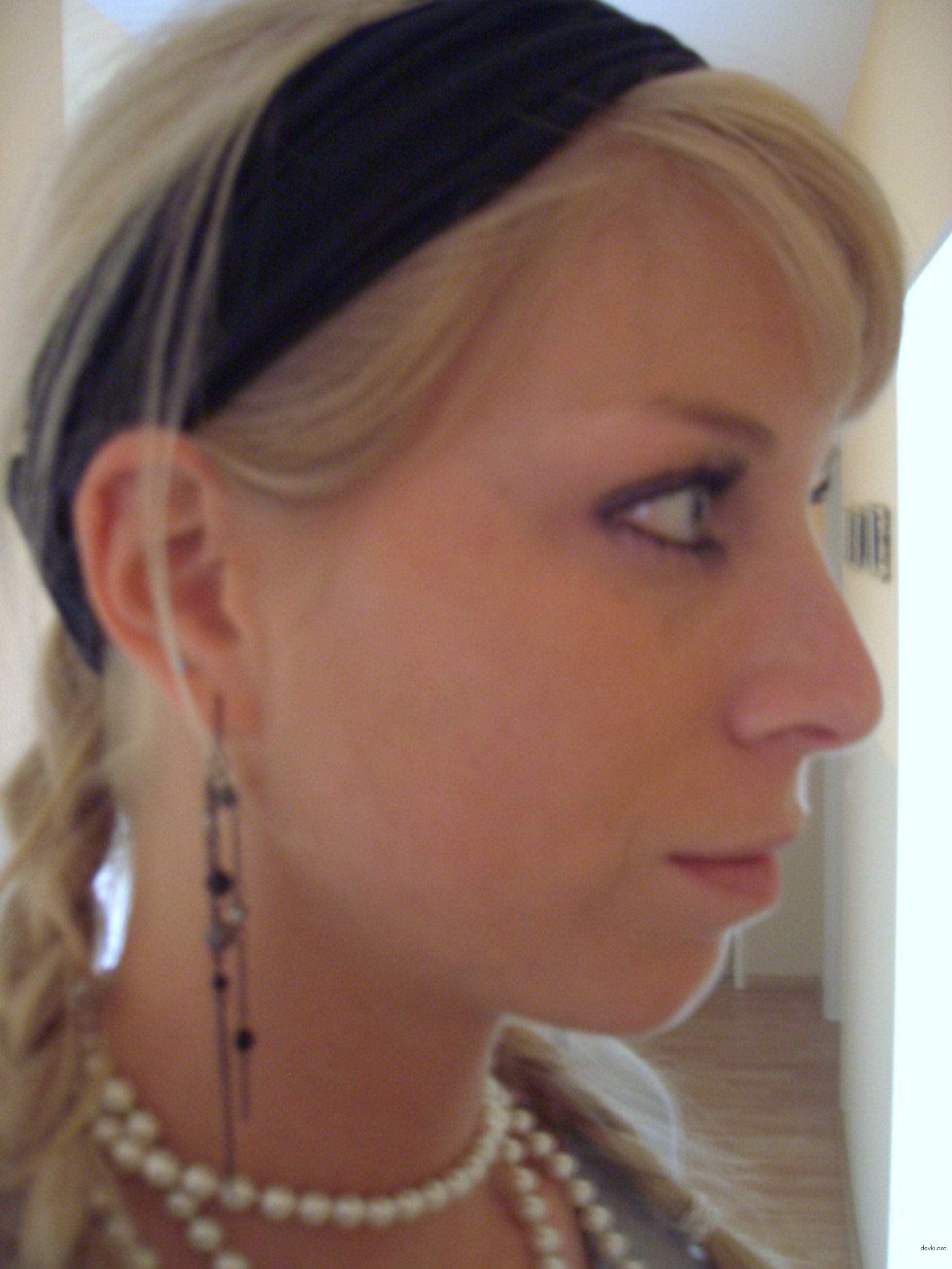 Amateur Babe Deepthroats Big Cock in Explicit Blowjob Scene