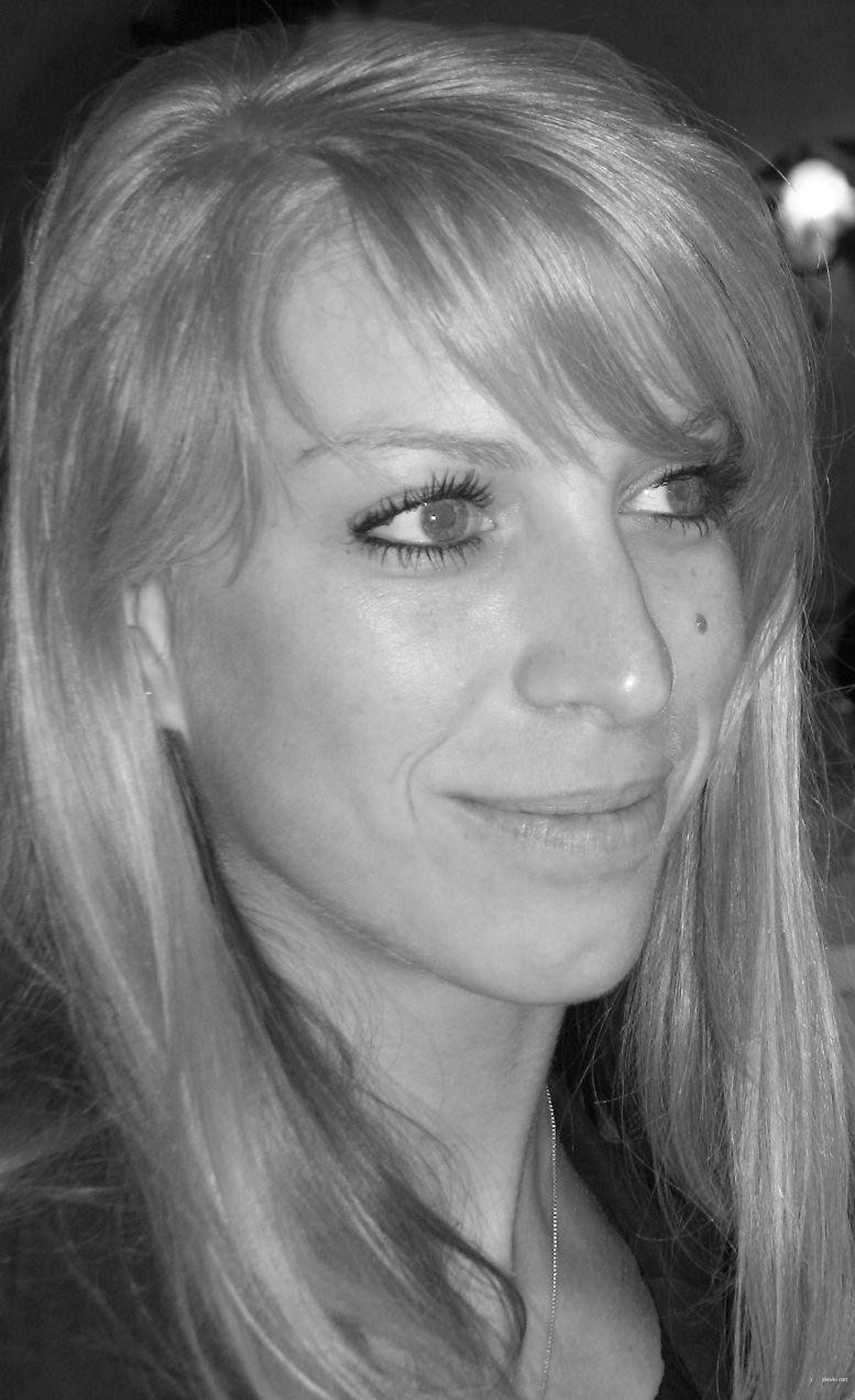 Amateur Babe Deepthroats Big Cock in Explicit Blowjob Scene