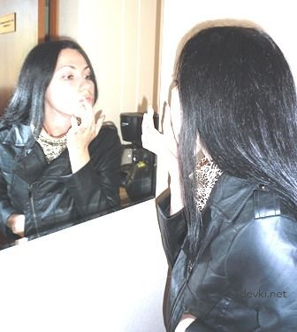 Secretary's Naked Pussy Exposed: Explicit Amateur Porn Photos