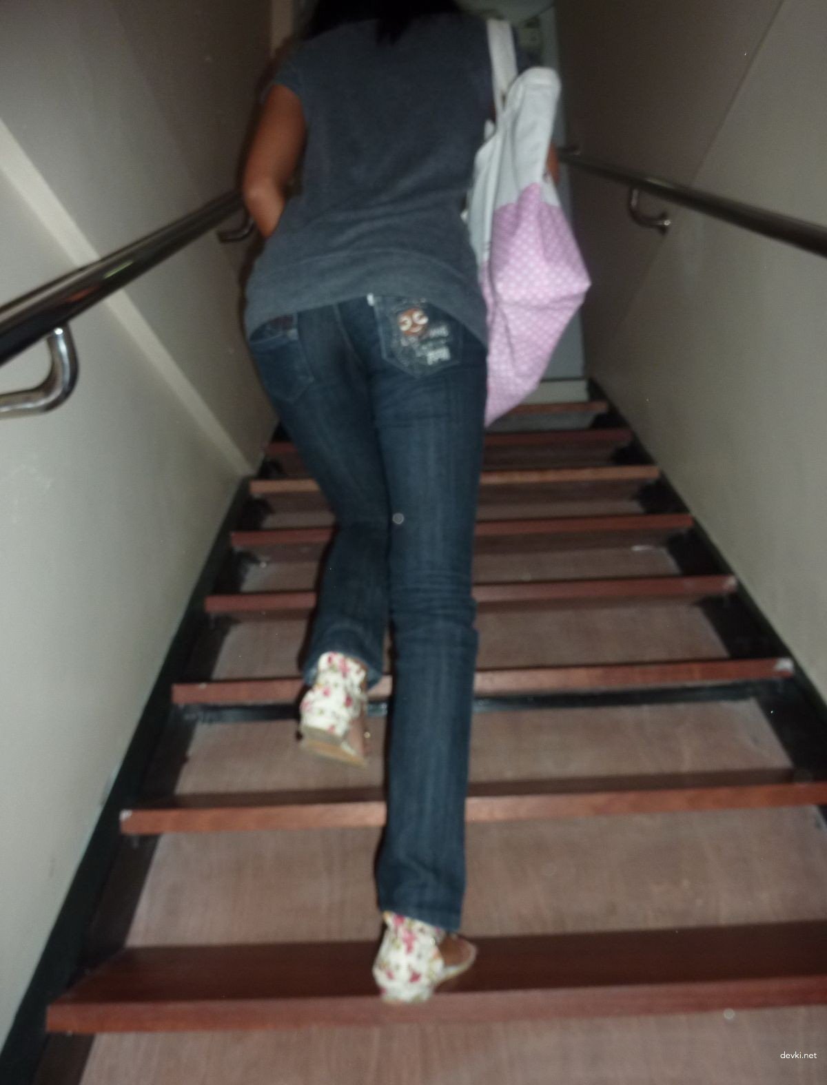 Hot Asian Teen Fucked Hard in Amateur Porn Photo Shoot