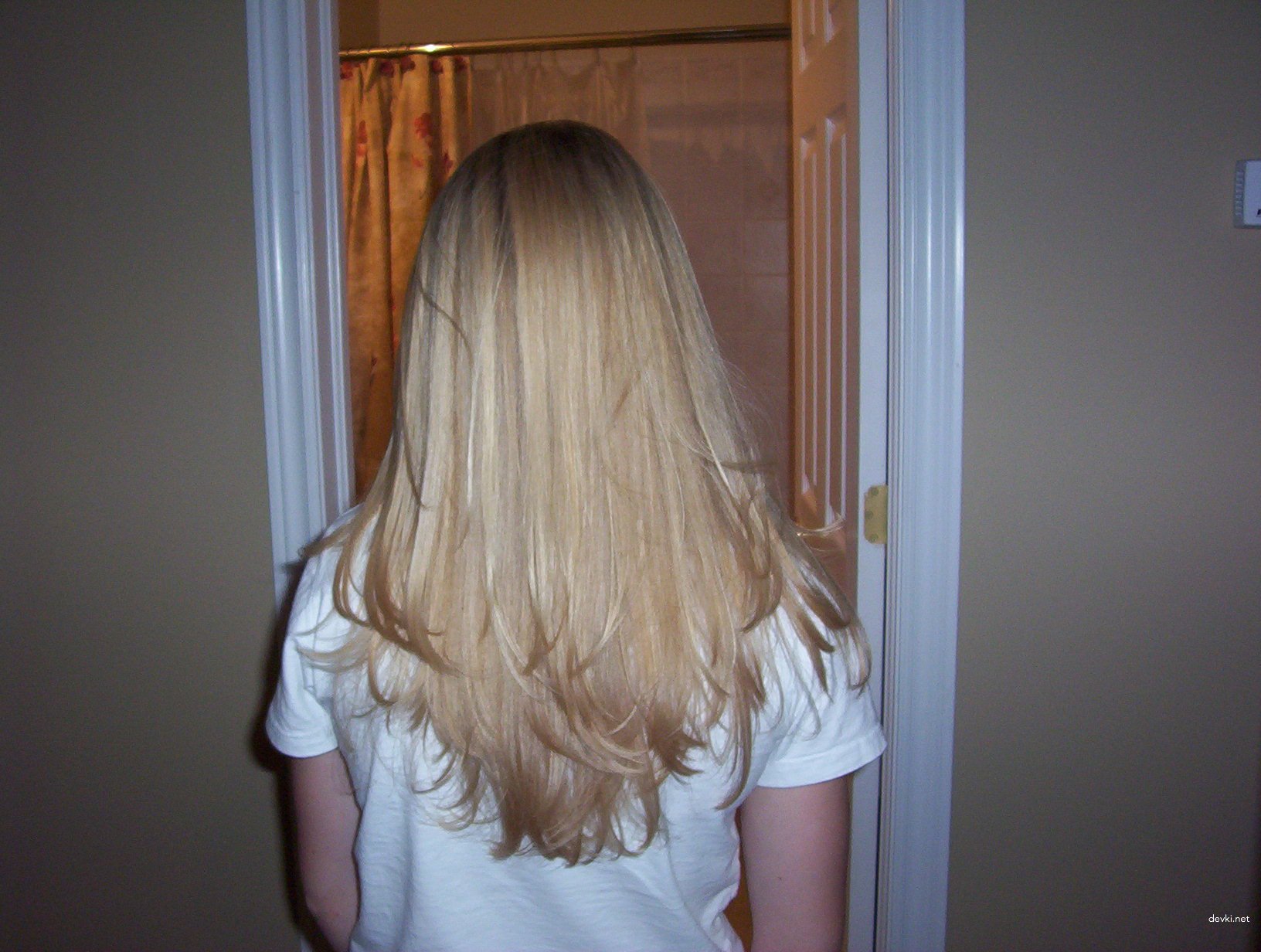 Cum on Teen Slut's Pussy: Amateur Porn Photo