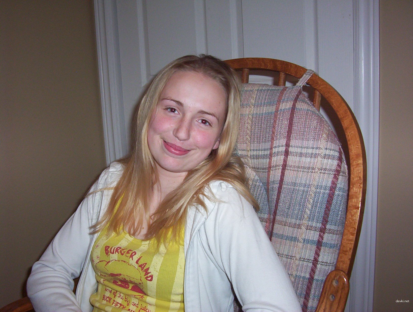 Cum on Teen Slut's Pussy: Amateur Porn Photo