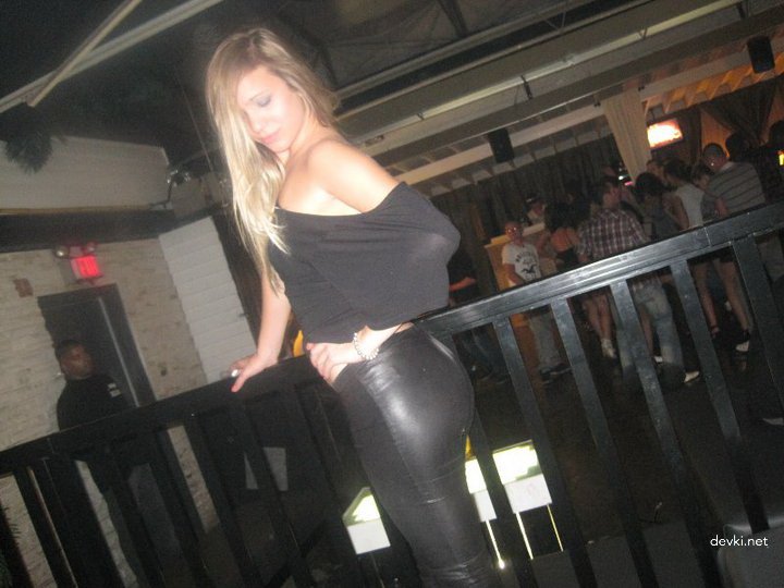 Explicit Amateur Porn Pics of a Stunning Beauty - Private Photos of a Hottie