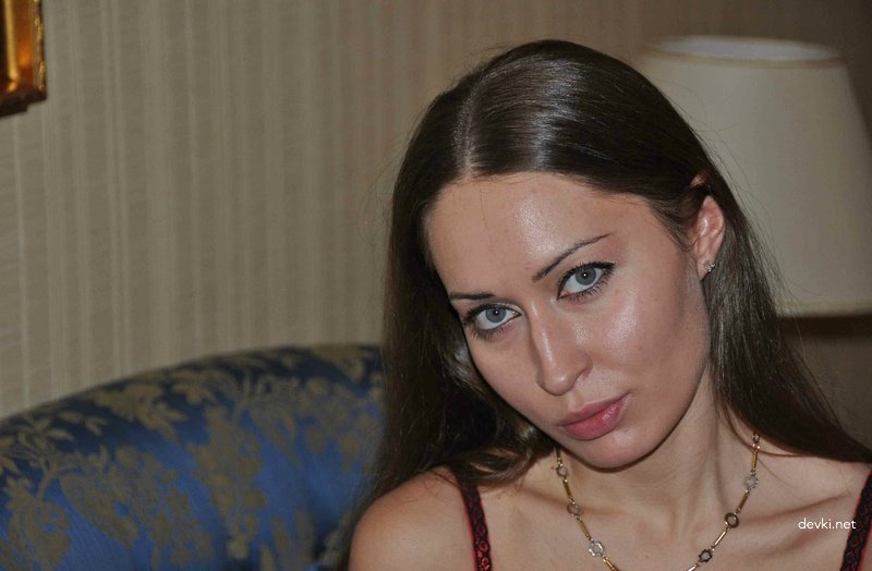 Drunk College Girl Fucked Hard in Juicy Pussy