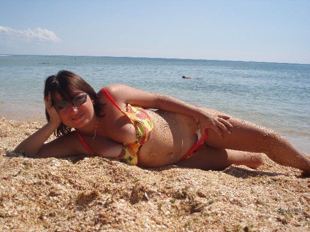 Amateur Busty Russian Babe Exposed: Hot and Uncensored!