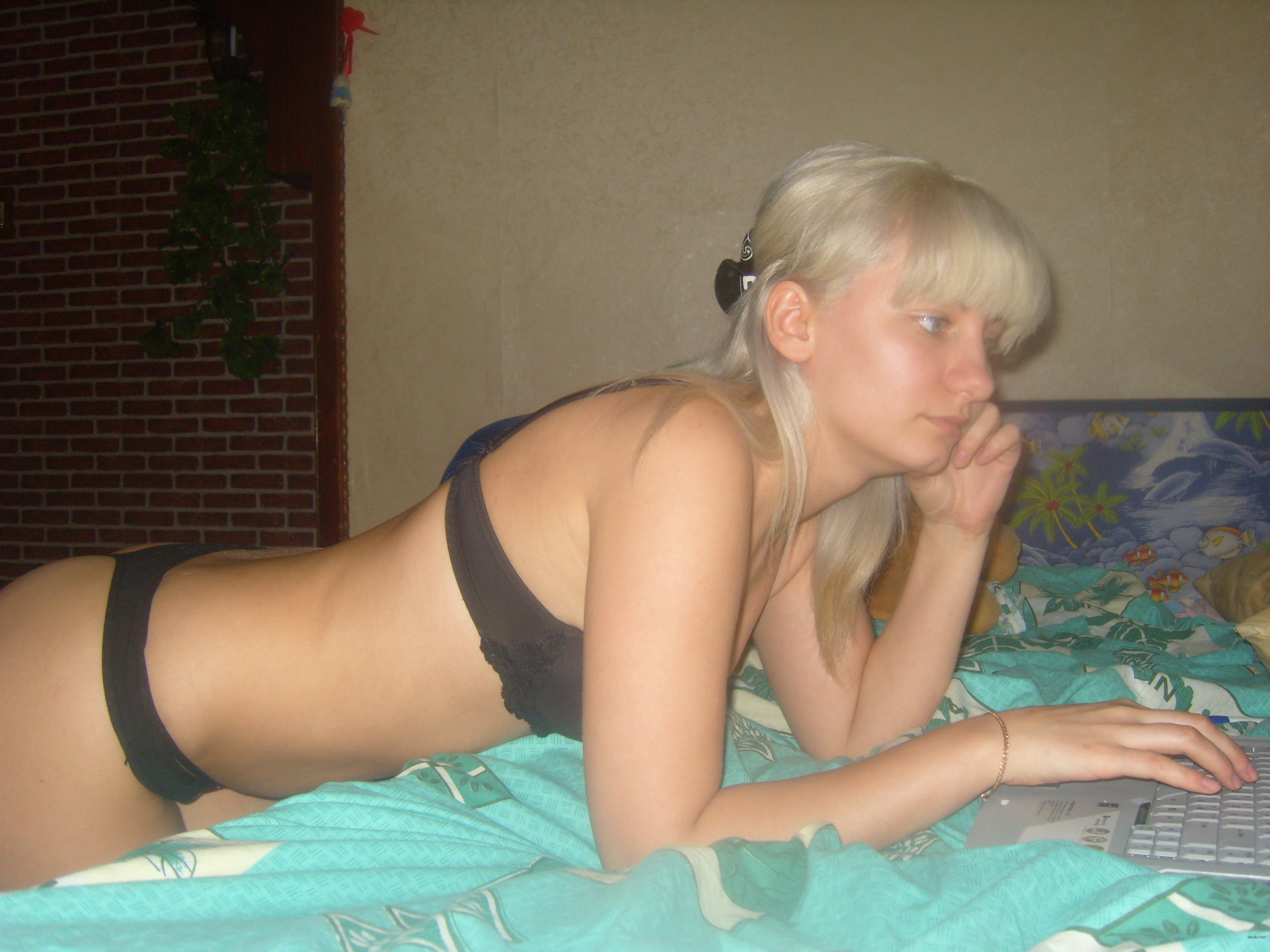 Russian Student Amateur Porn Photos - Explicit College Girl Sex