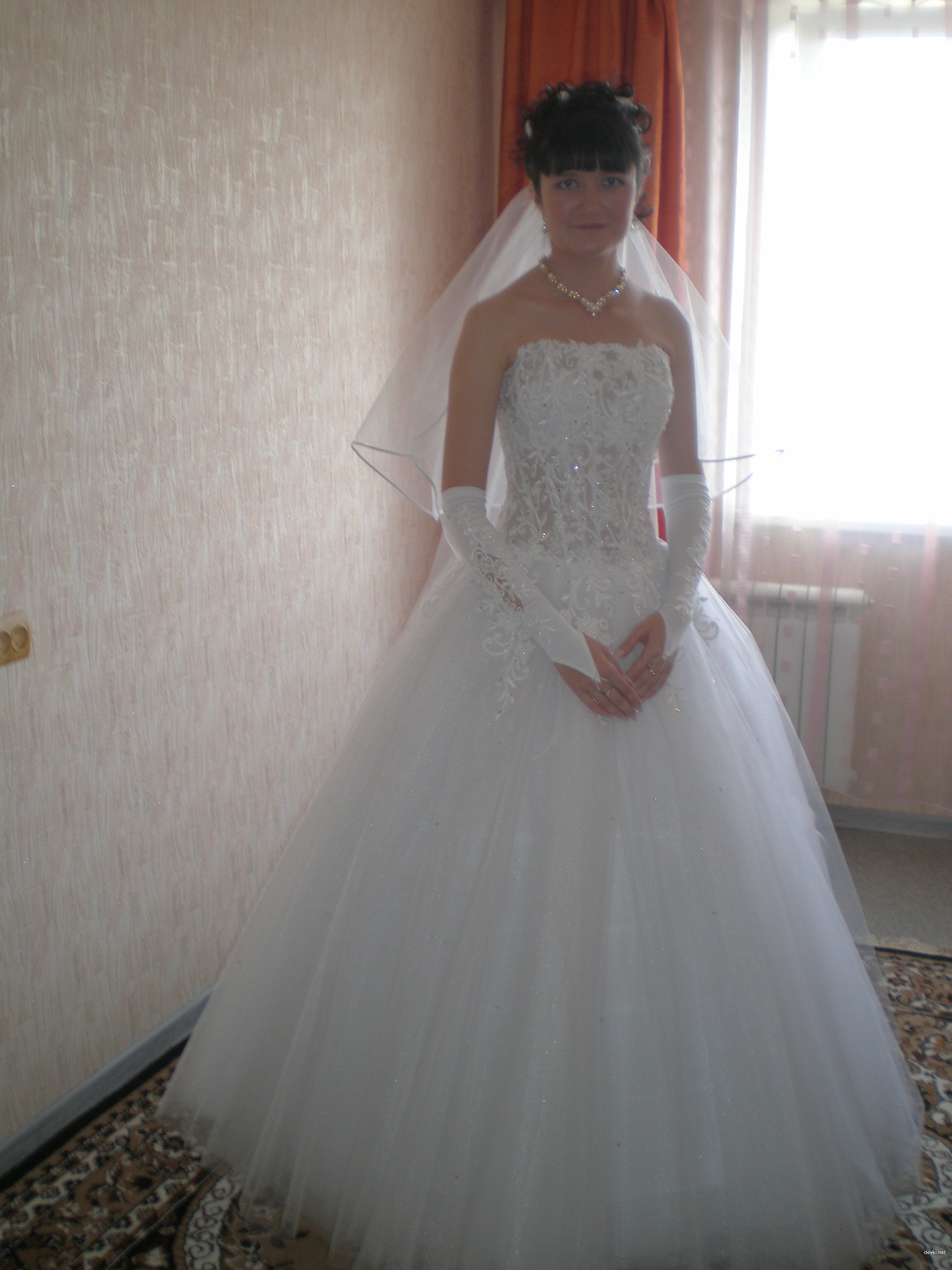 Newlywed Explores All Types of Sex in Amateur Porn Photos