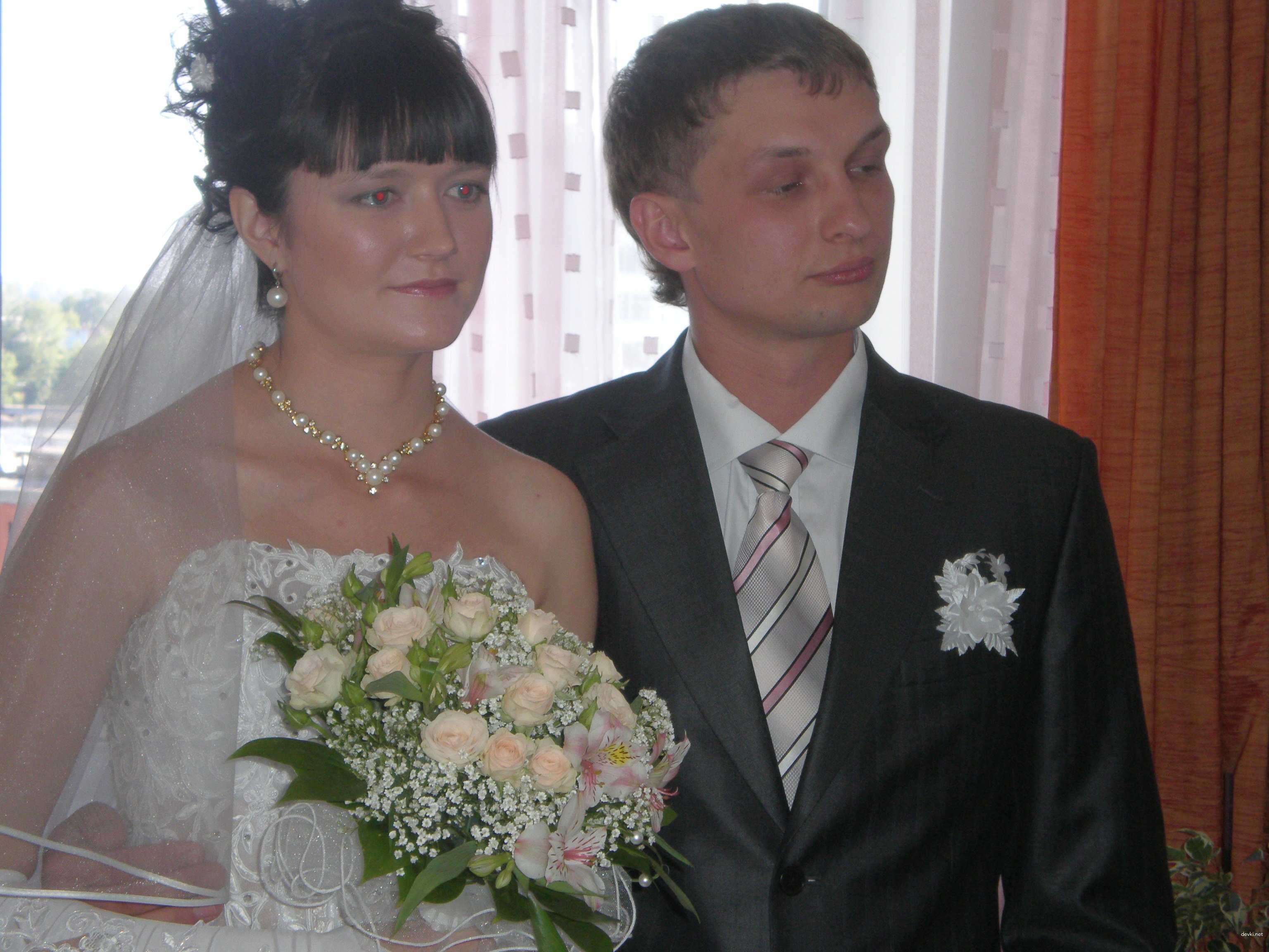 Newlywed Explores All Types of Sex in Amateur Porn Photos