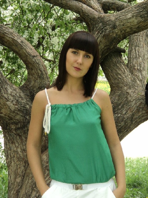 Newlywed Explores All Types of Sex in Amateur Porn Photos