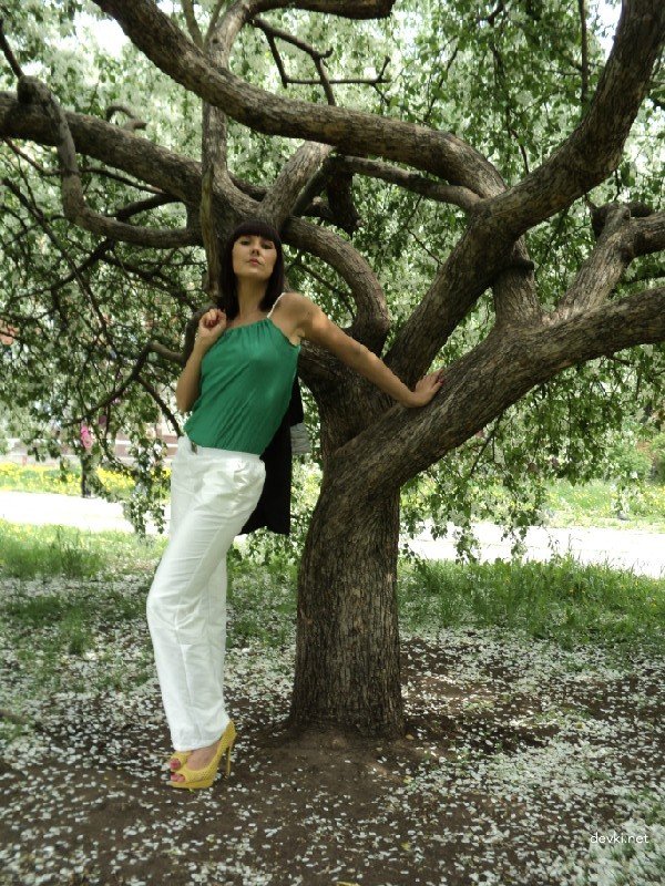 Newlywed Explores All Types of Sex in Amateur Porn Photos