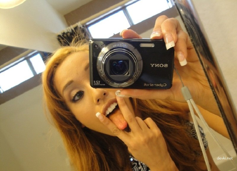 Amateur Blonde Shows Shaved Pussy and Sucks Cock - Explicit Homemade Porn