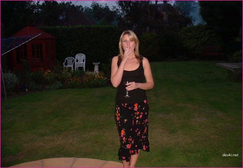 Amateur Porn: Pussy Drilled by Foreign Objects - Explicit XXX Photos