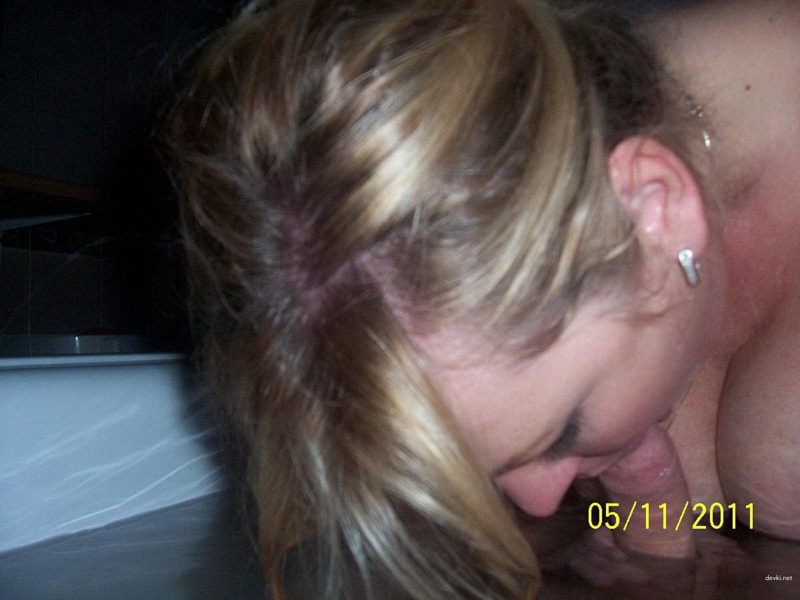 Big Boobed Girl Gives Blowjob: Amateur Porn Photo