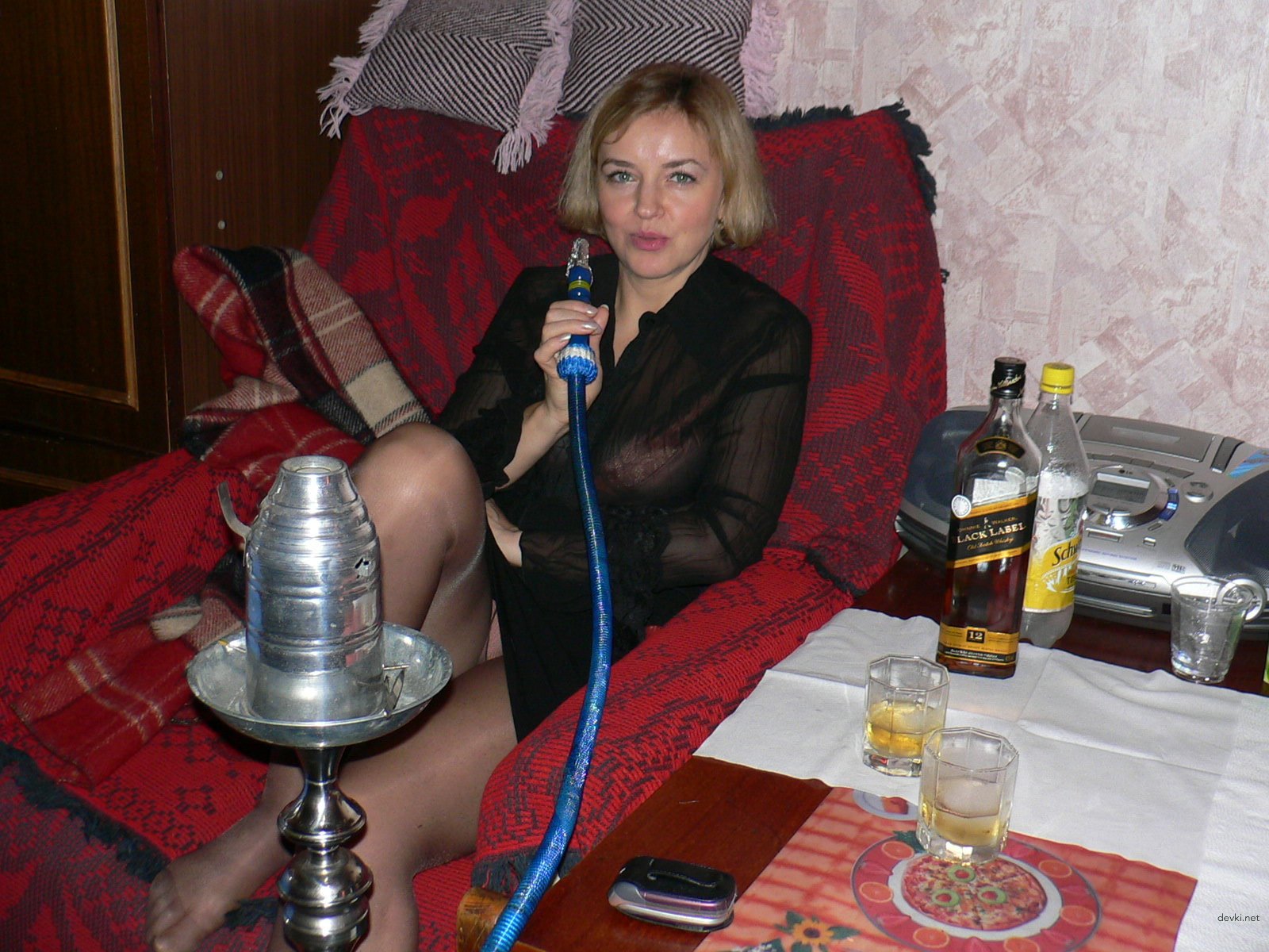 Mature Woman in Her Prime: Explicit Amateur Photo Shoot