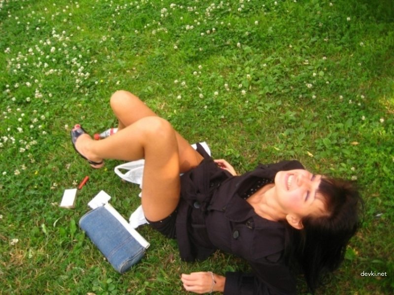 Hot Girl Prepares Pussy for Hardcore Fuck