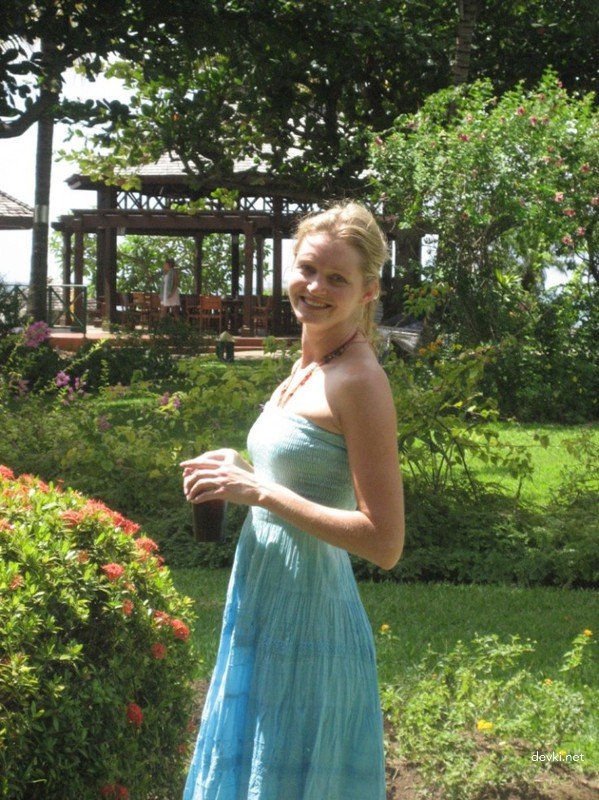 Wild Vacation Adventures: Wife's Amateur Photoshoot with Explicit Content