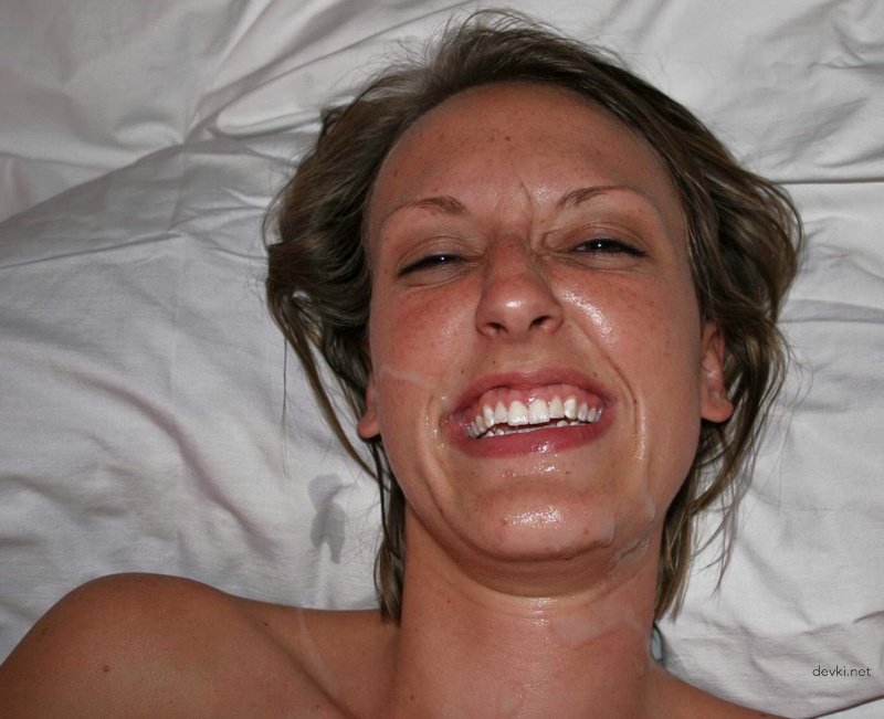 College Student Celebrates Graduation with Explicit Amateur Porn Photos