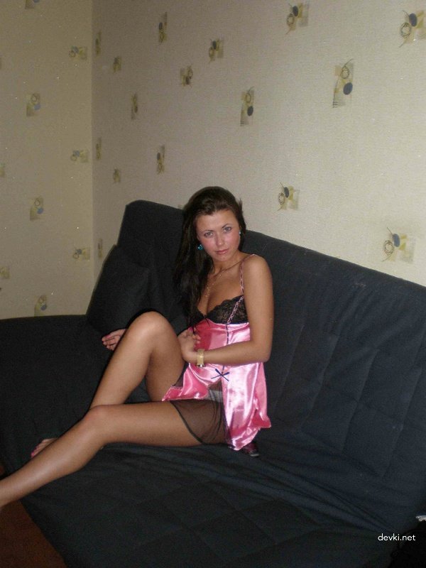 Slim Girl with Stunning Body - Explicit Amateur Photo