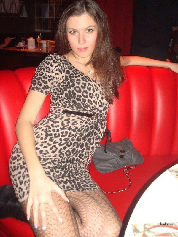 Sexy Beauty Poses for Husband - Amateur Explicit Photo Shoot