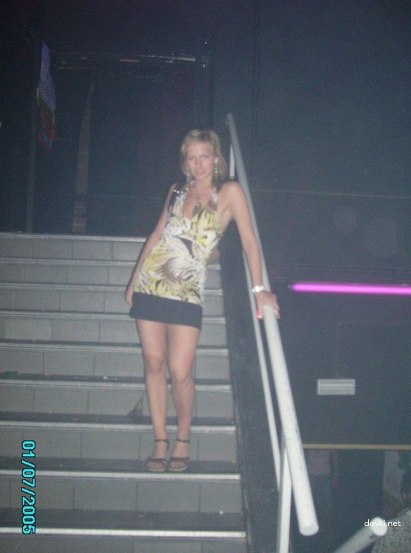 Vacation Stranger Blowjob: Amateur Porn Photo