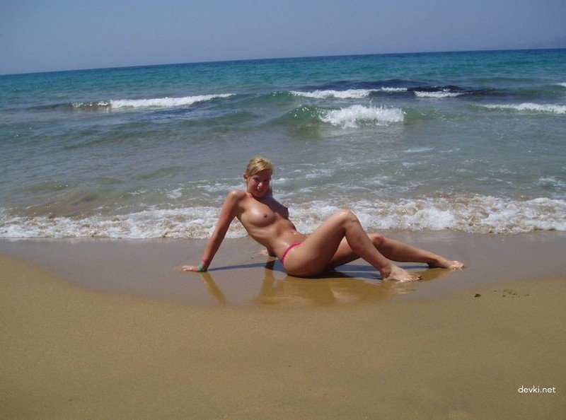 Vacation Stranger Blowjob: Amateur Porn Photo