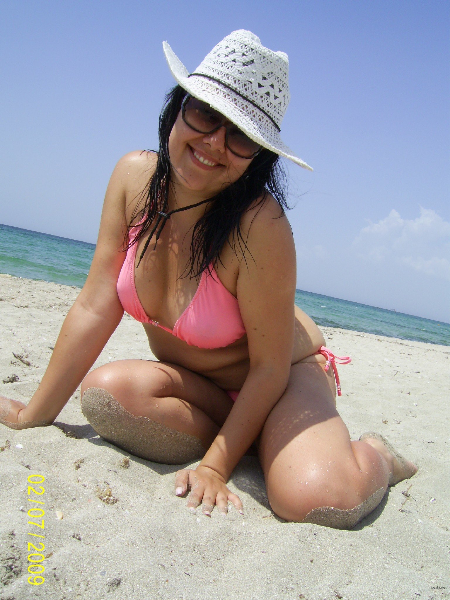 Stunning Amateur Babe with Sexy Belly - Very Beautiful Girl with Toned Abs