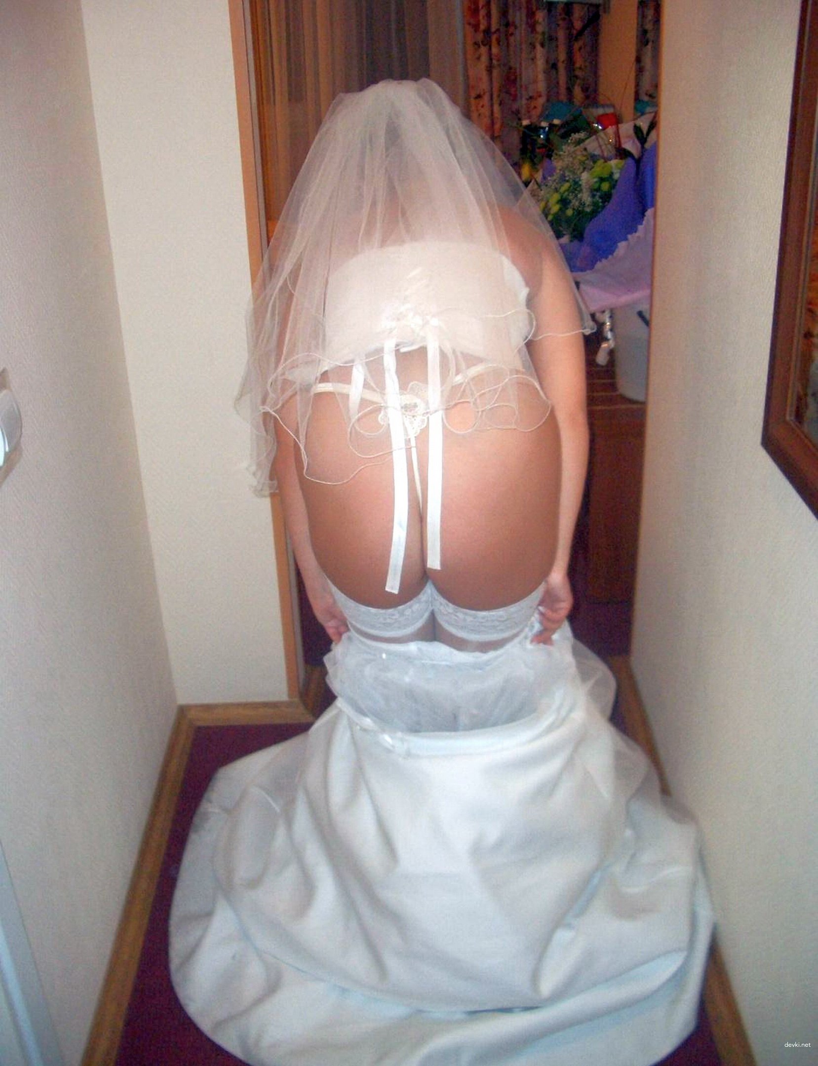 Bride Sucks Cock in Amateur Porn Photo: Explicit Blowjob Scene