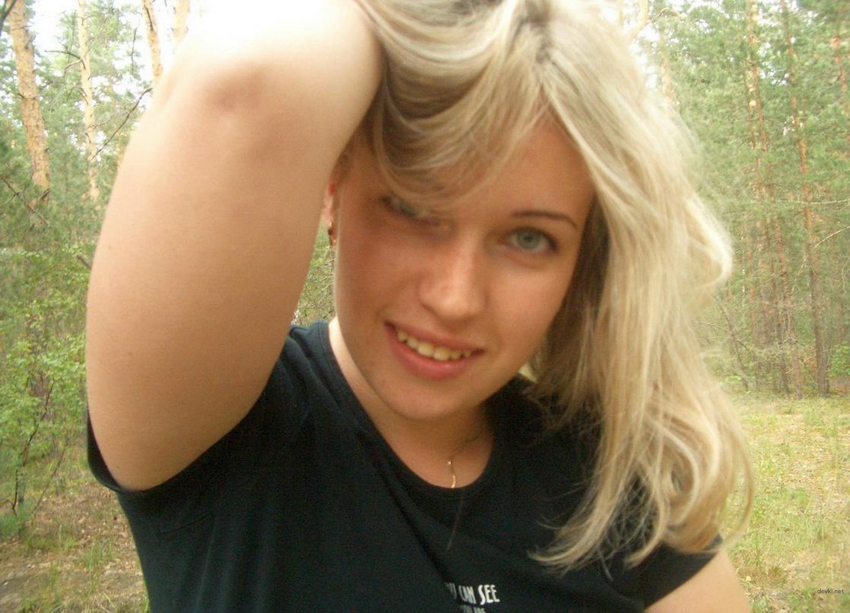 Bride Sucks Cock in Amateur Porn Photo: Explicit Blowjob Scene