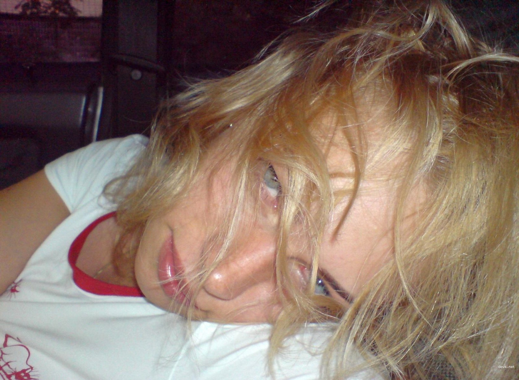 Bride Sucks Cock in Amateur Porn Photo: Explicit Blowjob Scene