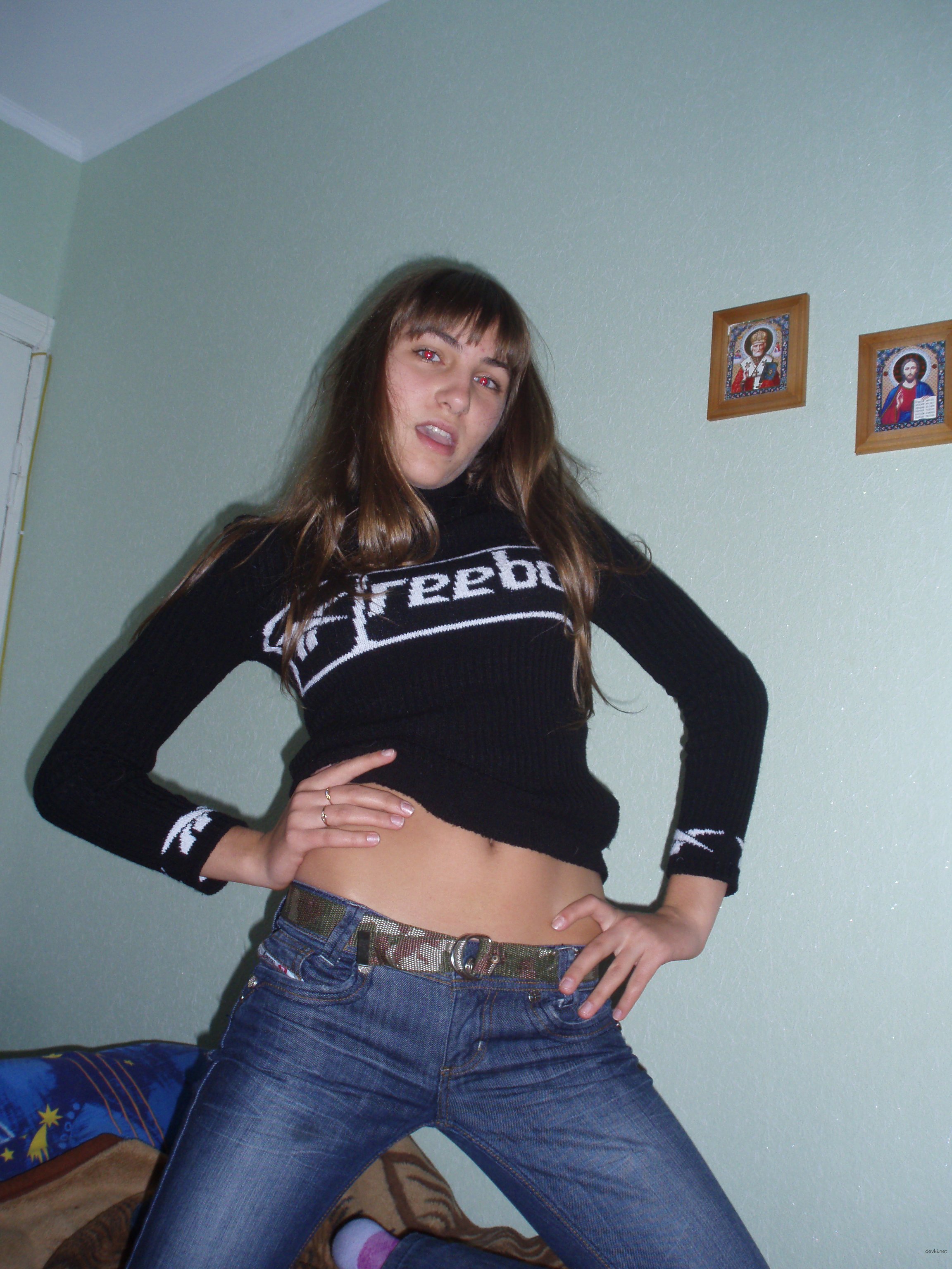 Amateur Babe Agrees to Erotic Photoshoot: Uncensored XXX Pics