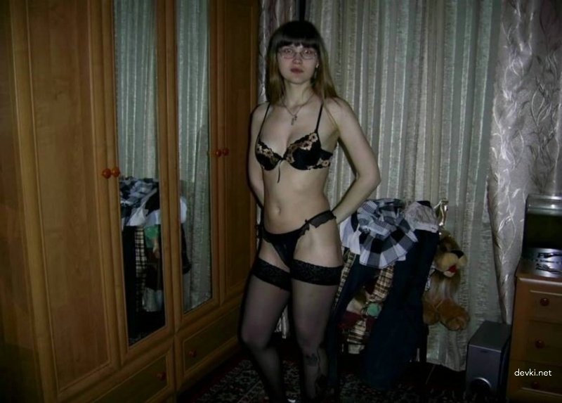 Hot Student Brought Home for Amateur Porn Shoot