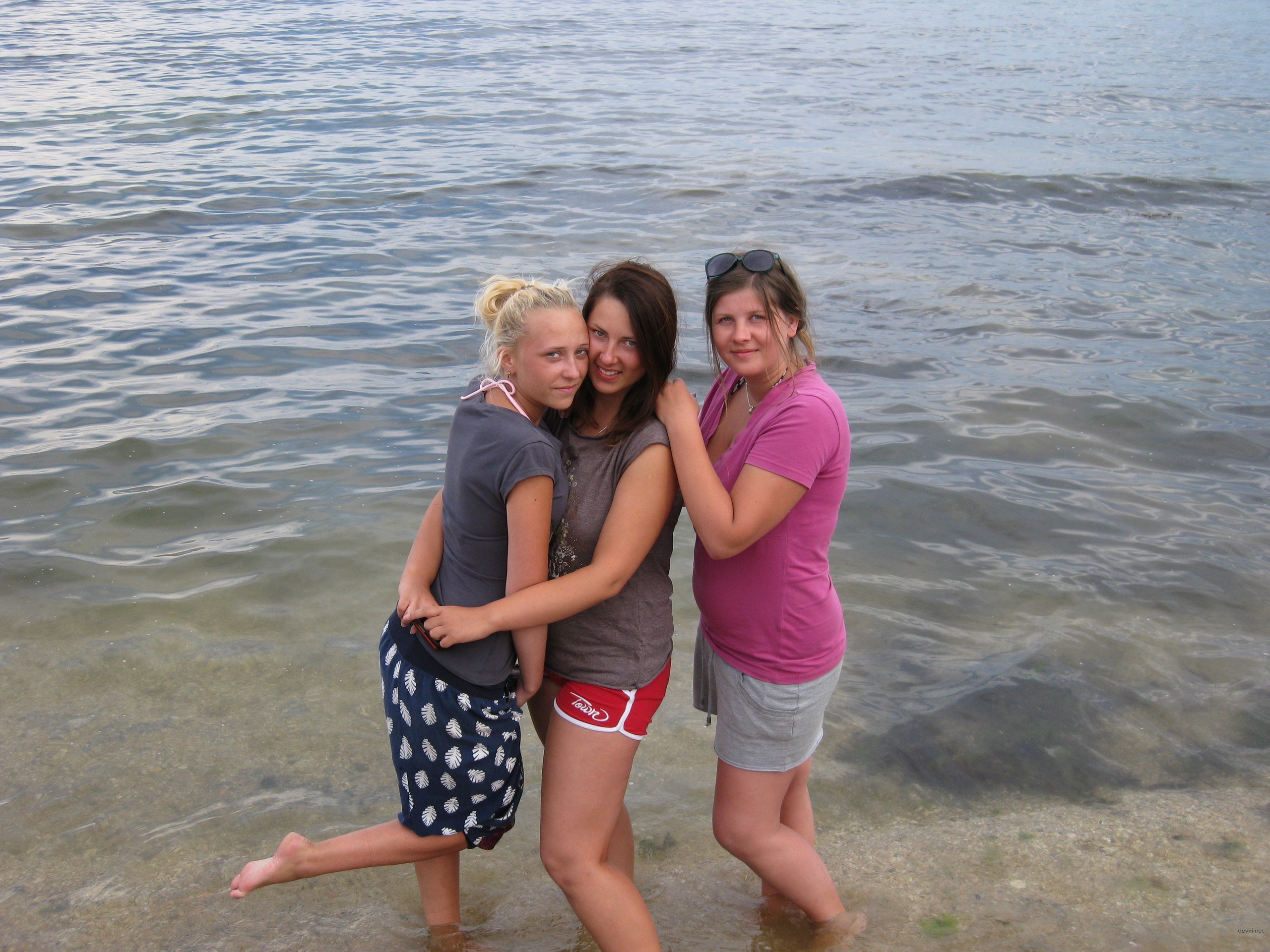 Wild Friends Go Wild on Resort Vacation - Explicit Amateur Porn Photos