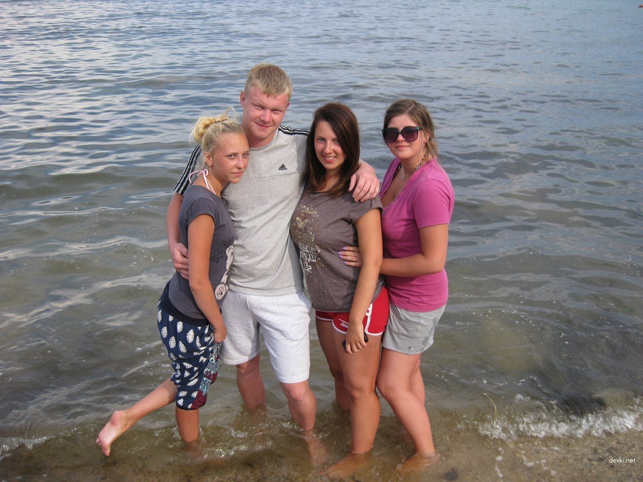 Wild Friends Go Wild on Resort Vacation - Explicit Amateur Porn Photos