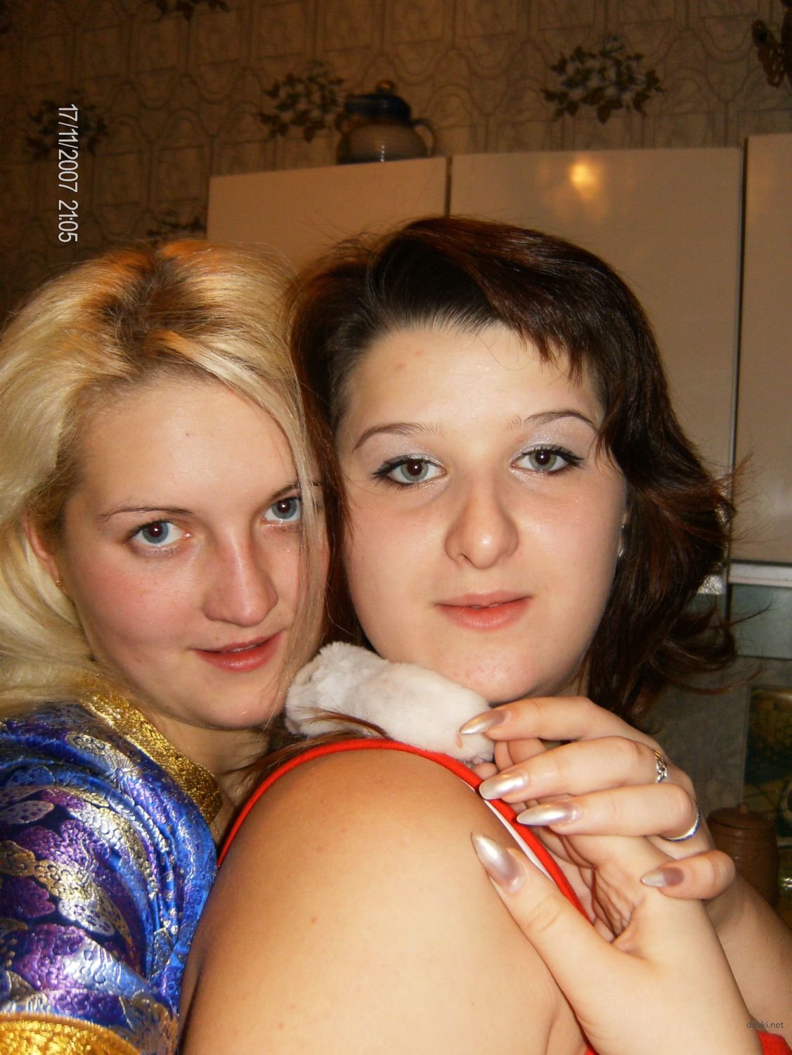 Amateur BFFs Love Joint Photoshoots: Explicit Best Friends Photography