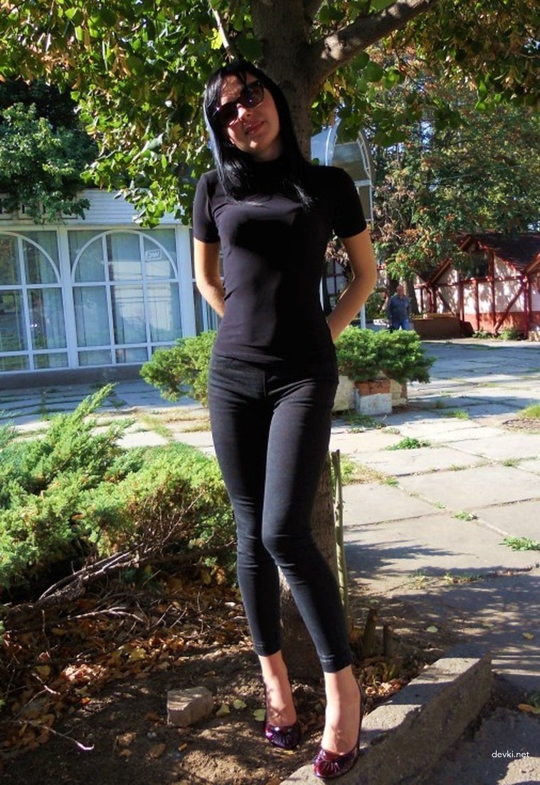 Hot Wife Poses Explicitly for Amateur Husband - Beautiful Woman Strips and Teases